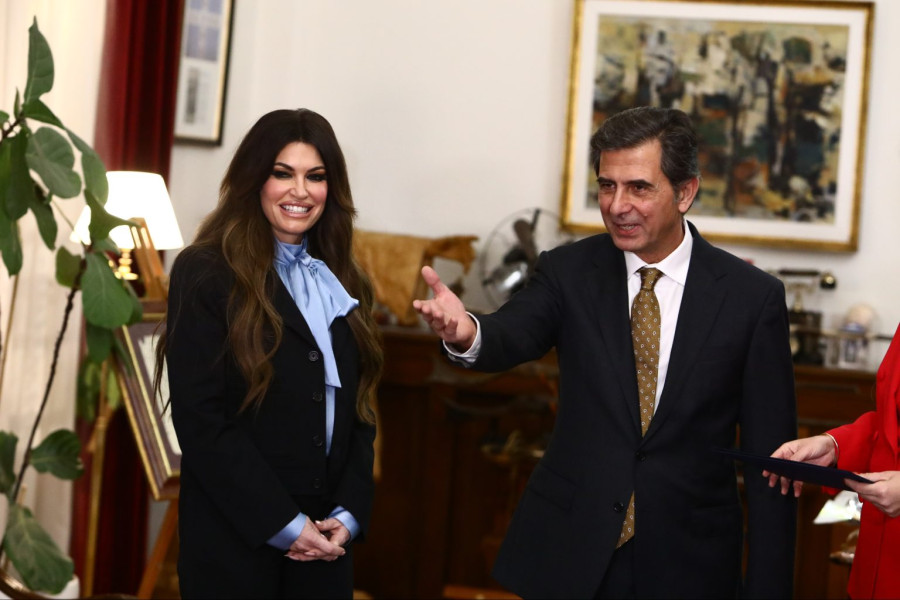 D631d06f8f37ac5612da6200d618529a L